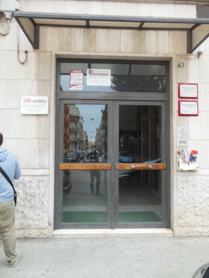 La Casa Degli Artisti Apartment Trani Luaran gambar